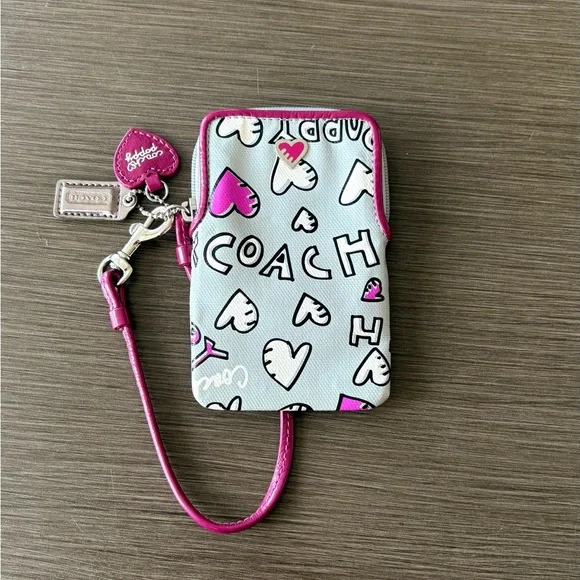 Coach Poppy Hearts Vertical Phone Wristlet Pink Gray 2011 - Picture 3 of 14